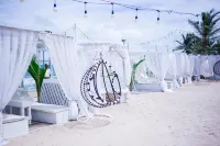 White Deck Beach Resort
