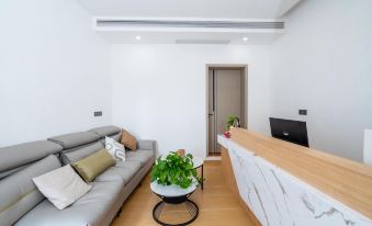 Mountain Retreat B&B (Huangguoshu Waterfall Scenic Area Branch)