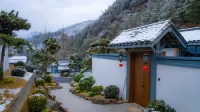 Jiugu Shui Hot Spring Courtyard - 3-Star