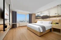 Heyi Select Hotel (Anshan Railway Station MixC Branch)