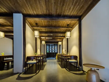 Qixipu · Hejia Dayuan Отели рядом с достопримечательностью «Zhusheng Bridge»