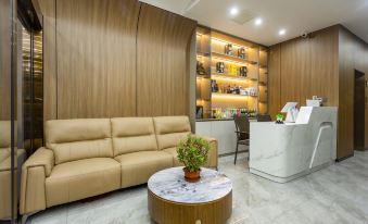 Lingshi Meizi Hotel