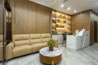 Lingshi Meizi Hotel - 2-Star