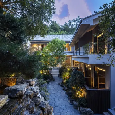 Gushu Meditation Mountain House (Xinmi Fuxi Mountain) Hotels near Fengquan Lake Scenic Area