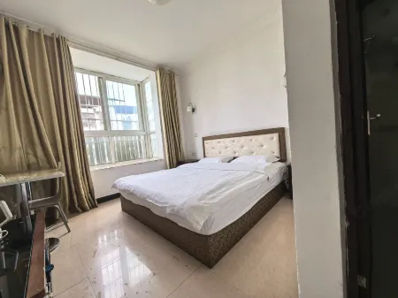 Hanyuan Friendship Business Hotel Отели рядом с достопримечательностью «Hanyuan Lake»