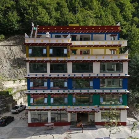 Heishui Songzan Linxi Grand Hotel