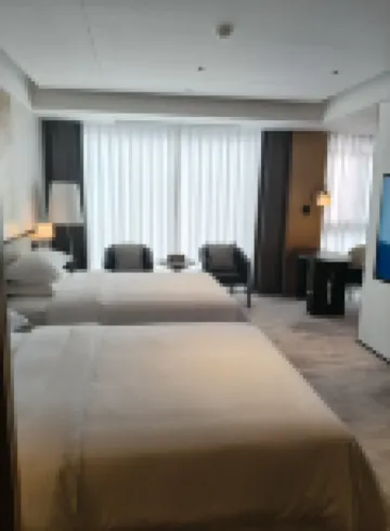 Hanyue Hotel, Guanghan Cultural and Sports Center Location
