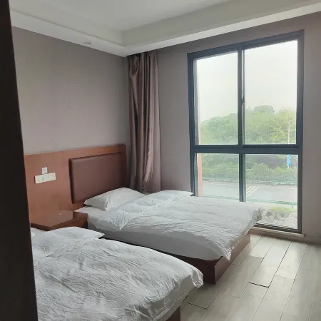 Dongmei Hotel