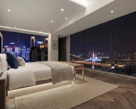 Walling Hotel (Jiefangbei Hongyadong) Hotels in Chongqing