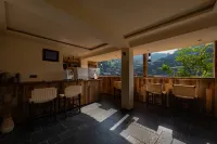 Ting Gulou - Village Sunset Frame Villa (Xijiang Qianhu Miao Village Observation Deck) - วิวภูเขา