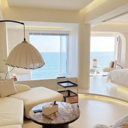 Chaohai Holiday Apartment
