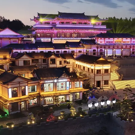 Yanbian Longjing Hailantai Banshanyue Homestay