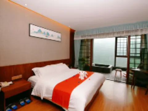 Yulongshan Dong Spring Resort Hotels in Taishun
