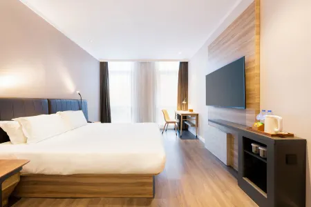 HanTing Youjia Hotel (Dalian Gaoxin Wanda Plaza)