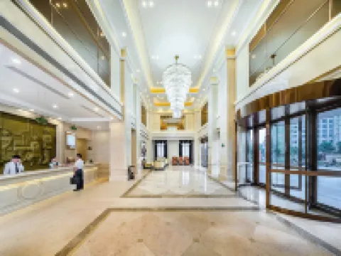 Vienna International Hotel (Changsha Science and Technology New Town Shaoguang Metro Station)