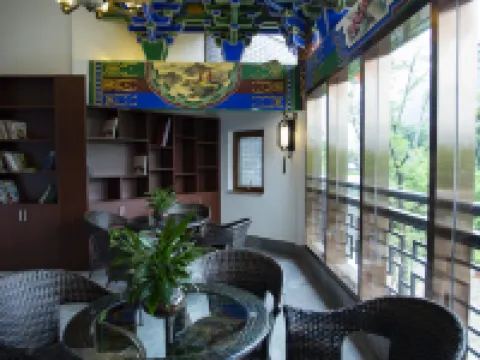 Fengjia No.1 Courtyard B&B (Luquan Fengjia Ancient Town Branch) Hotels in Luquan