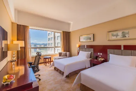 Raypar Yulong International Hotel