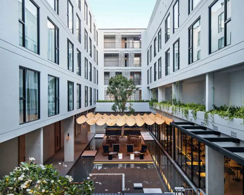 Novotel Chiangmai Nimman Journeyhub Hotels near Si Phum