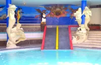 Vanda Gardenia Hotel & Resort - piscina