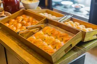 Beijing New World Centre Tongpai Hotel