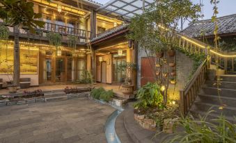 Floral Hotel·Lijiang Yunxinzhu Hotel (Shuhe Ancient Town Sifang Street Store)