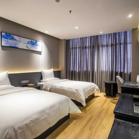 Wanhong Business Hotel (Qinyang Bus Station Branch)