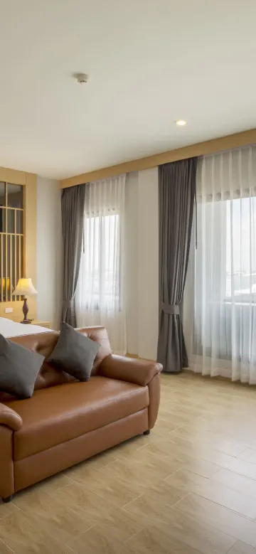 ห้องพักขนาดใหญ่ มีอ่างอาบน้ำ 