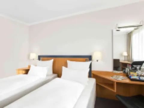 NH Frankfurt Airport West Hotels in Raunheim