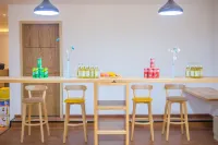 Dali li li wan xiang youth community hostel