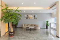 Xinhe Business Hotel