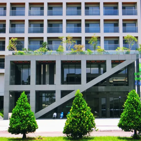 Holiday Inn Express CHIAYI by IHG Отели рядом с достопримечательностью «Chiayi Cultural And Creative Industries Park»