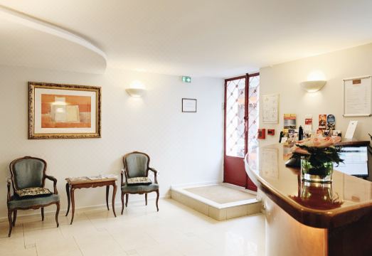 Hôtel Bellevue Montmartre 객실 내부