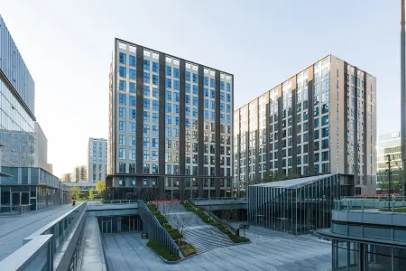 Honeymoon LOFT Cinema Hotel (Hangzhou East Railway Station)