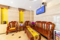 Dubai eight star hotel (Maoming people's Hospital high speed railway station store)