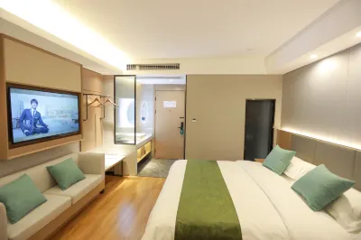 GreenTree Inn Express Hotel (Suqian Baolong Plaza Suqian College Branch)
