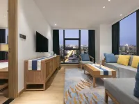QIANNA HOTEL (Hebi High Speed Railway Station, Qi River View) Hotels in Hebi