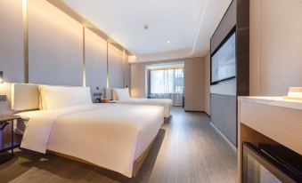 Chengdu Consulate Road, Sichuan University Wangjiang Campus Atour Hotel