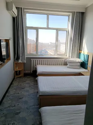 Alxa Zuoqi Zhiqiang Business Hotel - Inns