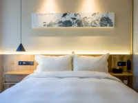 Ginkgo No.8 Homestay - พร้อมระเบียง
