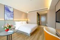 Starway Hotel (Jiaxiang High-Speed Railway Station Stone Sculpture Plaza)