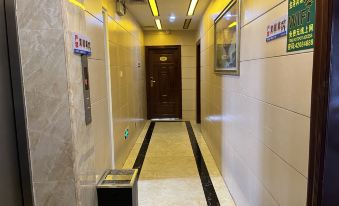 Xuwen Jingang Hotel