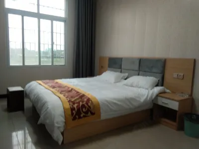 Luoshan Yubaiwei Restaurant Hotels near Dongzhai Crested Ibis Home Bird Photography Base