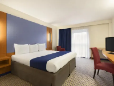 Ramada by Wyndham London North M1 Hotels in Edgware