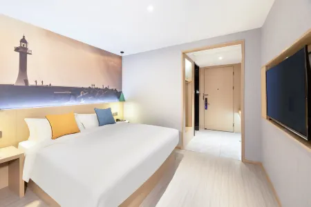 Meiyi Hotel (Zhangjiagang Jinfeng Shagang Branch) Отели рядом с достопримечательностью «Zhangjiagang Campus， the City Vocational College of Jiangsu (Binjiang Avenue)»