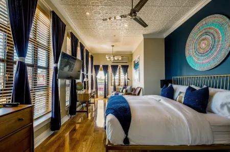 The Box House Hotel Отели рядом с Skyport Seaplane Base