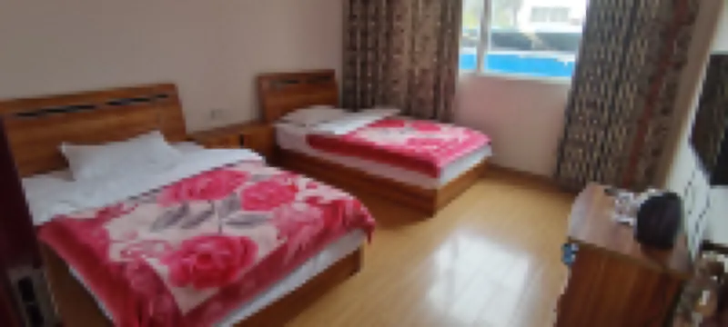 Kangding Chengkang Business Hotel