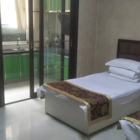 Liulin Shuxin Hotel