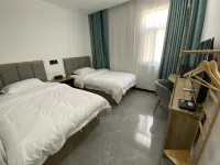 Mainland Hotel Hotel in zona Huoqiu Madian Gongyong Xingke Station
