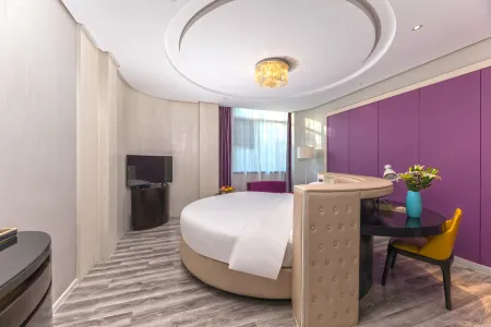 China Youth Hostel Landscape Garden Hotel (Suzhou Wujiang RT-Mart) Отели рядом с достопримечательностью «Tian'ehu Park»