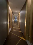 Qike E-sports Homestay (Wuhan Jianghan Road Pedestrian Street) - Inns